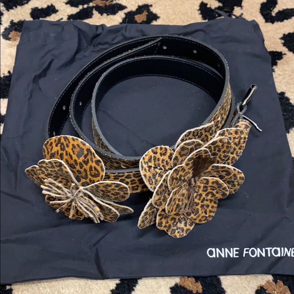 Anne Fontaine Statement Leather Double FlowerBelt